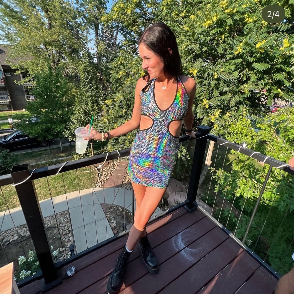 CUTOUT RAVE MINI DRESS